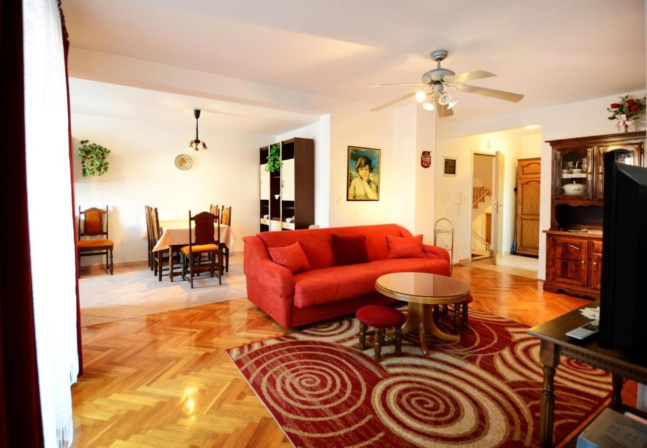 Apartment Filipin Porec Luaran gambar