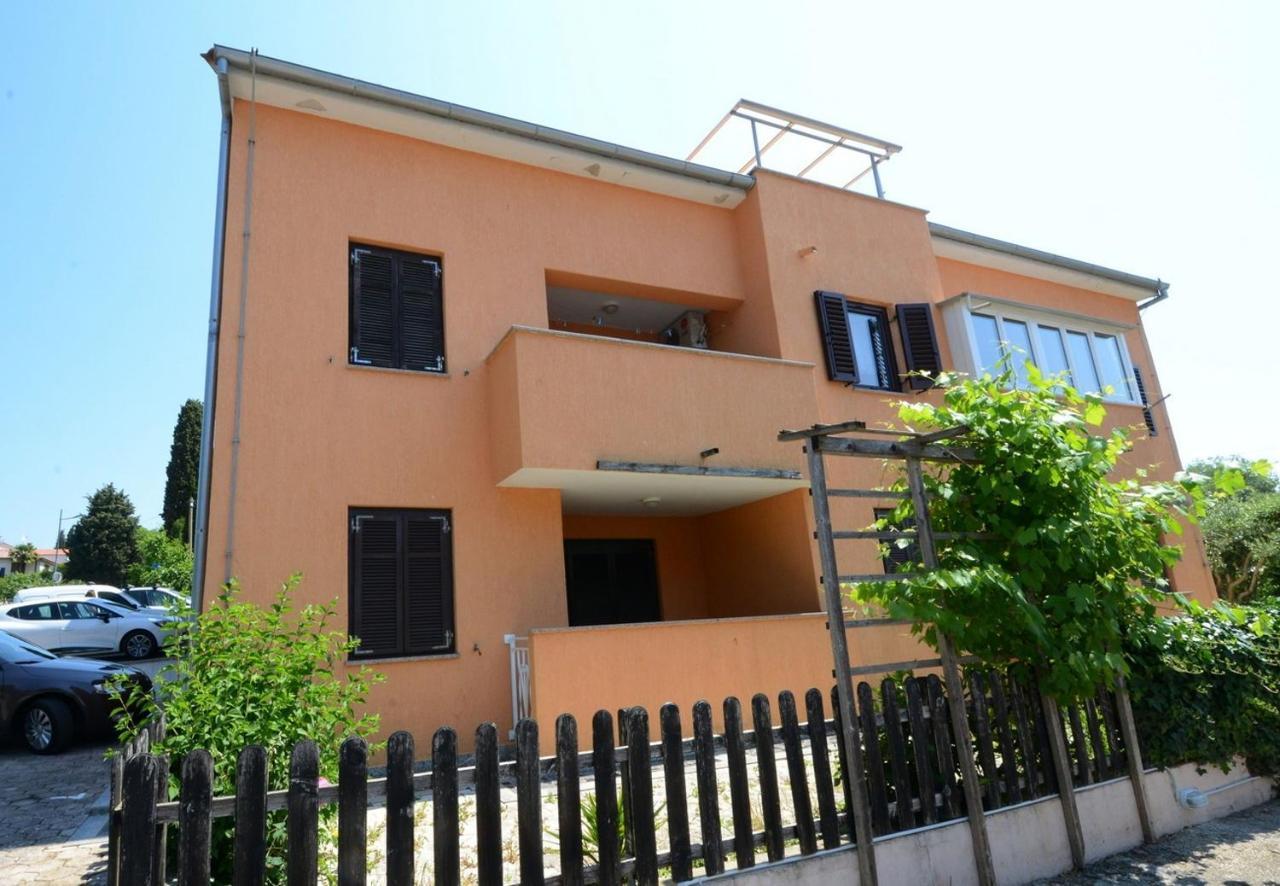 Apartment Filipin Porec Luaran gambar